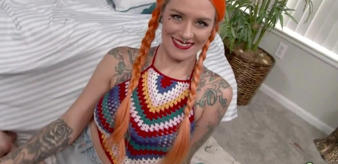 Alt Goddess Swallows Cum After Jerking Off The Dick