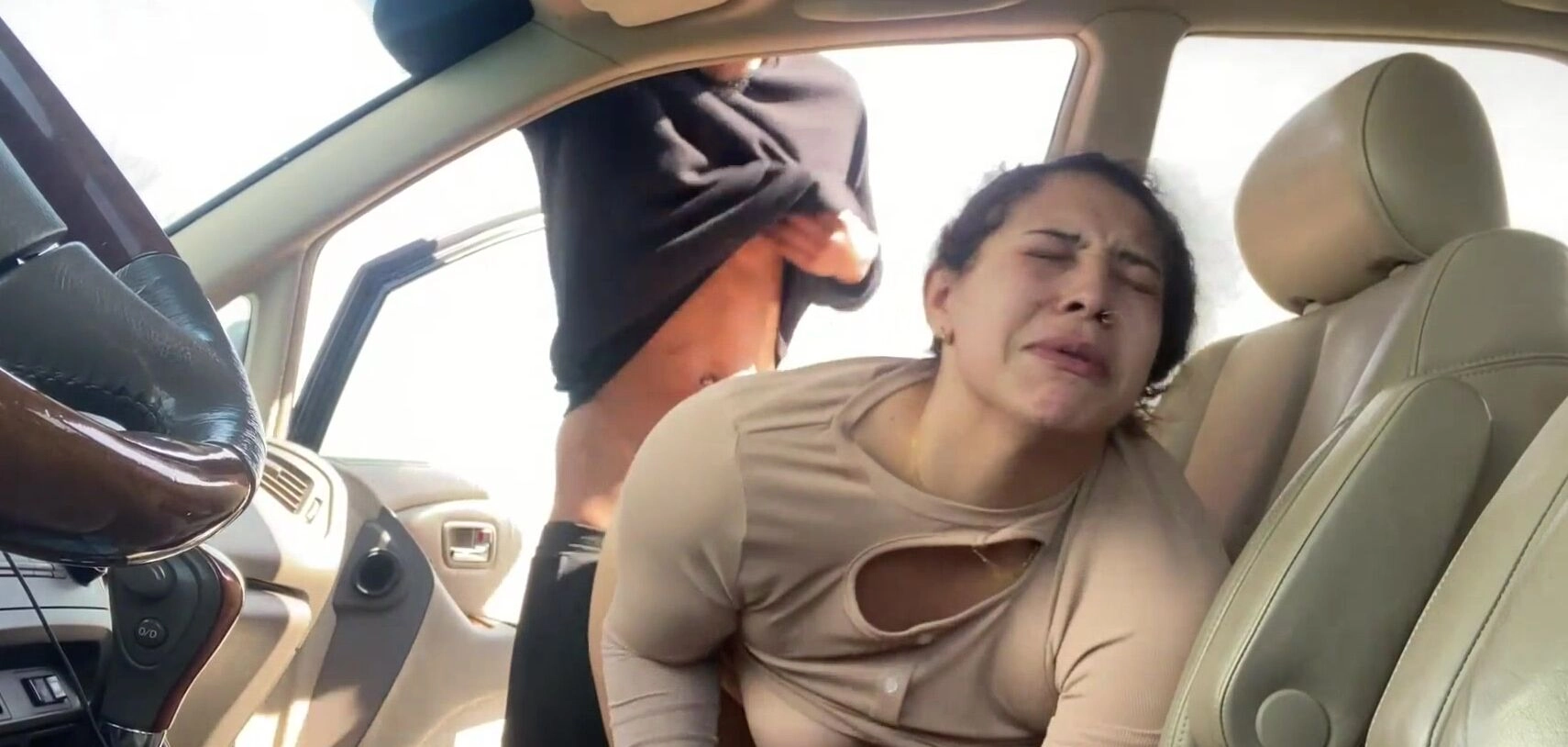 Big Booty Neighbor thanked me w her fat pussy for helping pay her rent