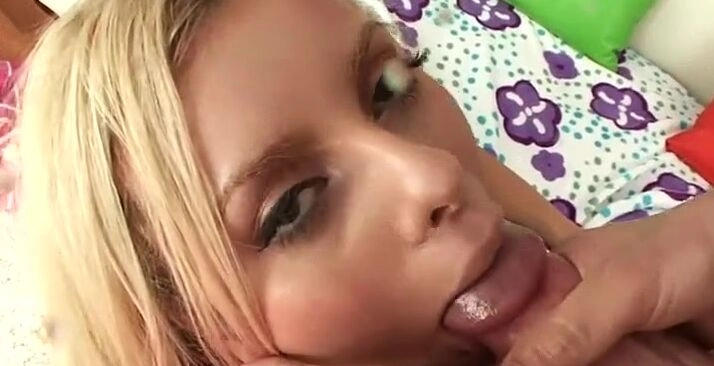 Blonde Jessie Rogers