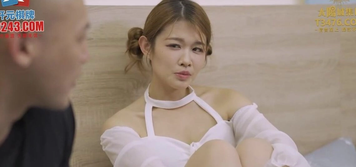 Blonde maid with sexy dress teasing her customer to fuck her wet pussy