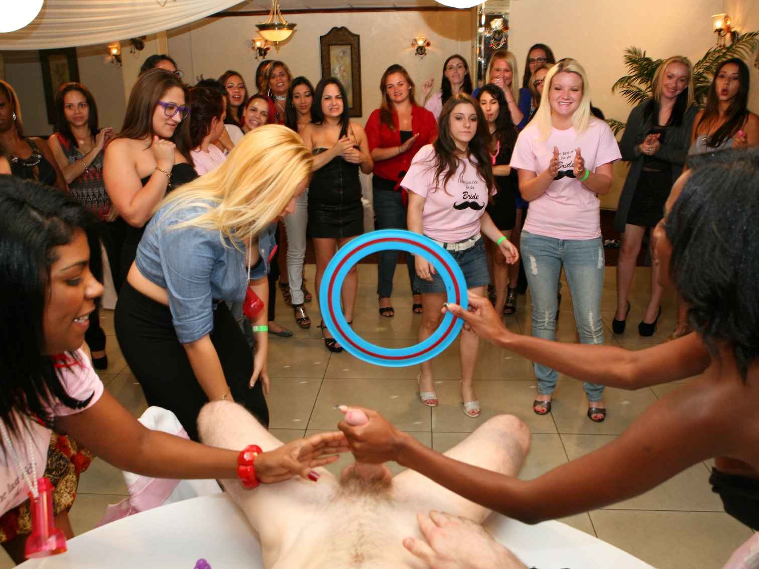 Blowjob orgy with bride and her friends