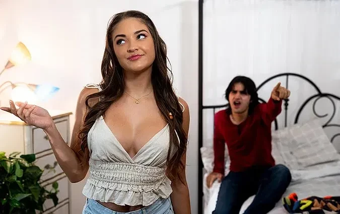 [CaughtFapping] Gizelle Blanco (Separating The Boy From The Toy)