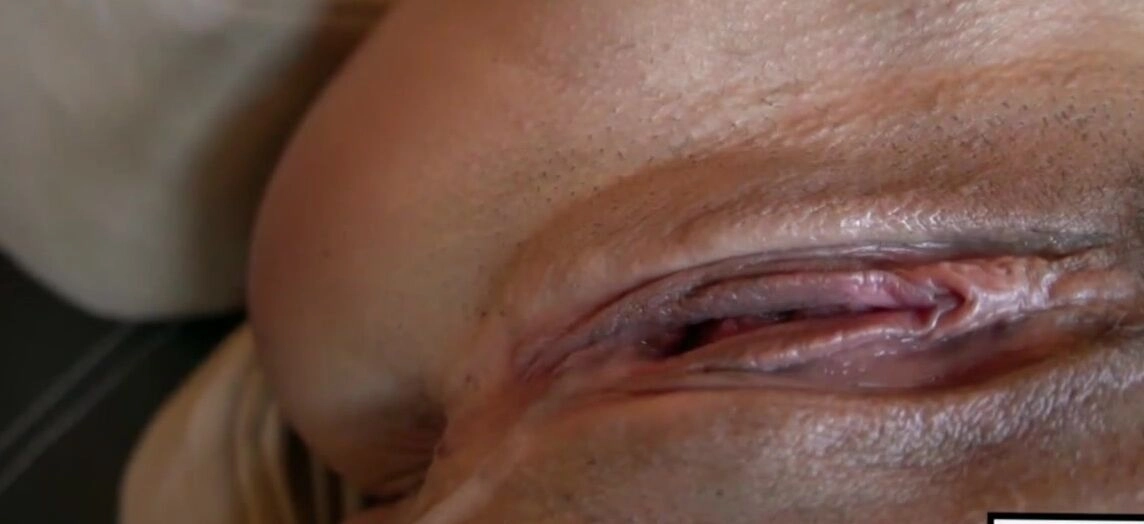 Cumshot YourMomDoesPorn - Sexy Busty MILF Lisa Ann Rides BWC Hard For Creampie