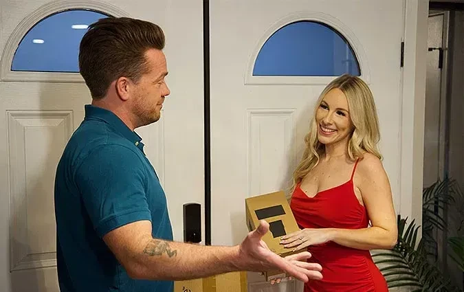 IHaveAWife – Blonde bombshell Bunny Madison makes a man’s lust overshadow his vows of fidelity