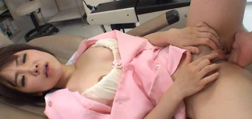 Mao Chinen is a dental assistant and she loves to be drilled by patients