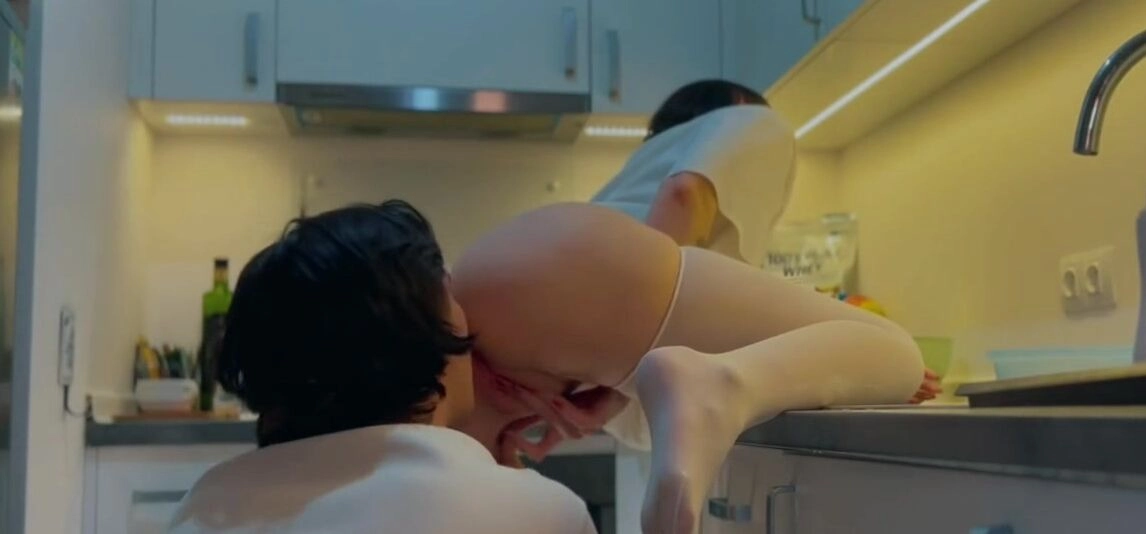 Peeked at his sister and fucked her to tears