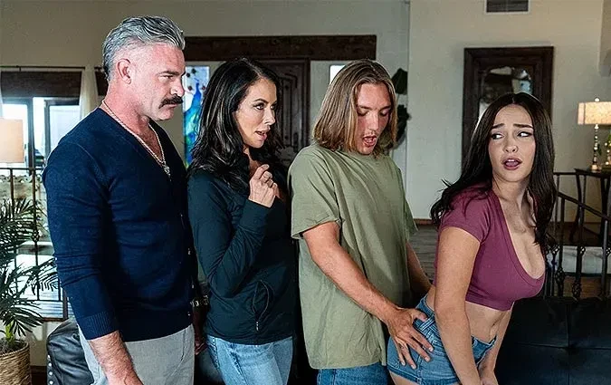 [PureTaboo] Reagan Foxx, Rissa May (The Last Train Home)