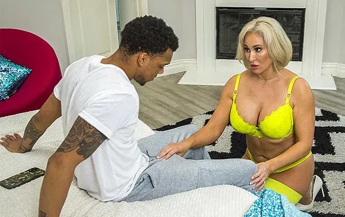 Sexy Stepmom Ryan Keely gets bullied by a Big Black Cock