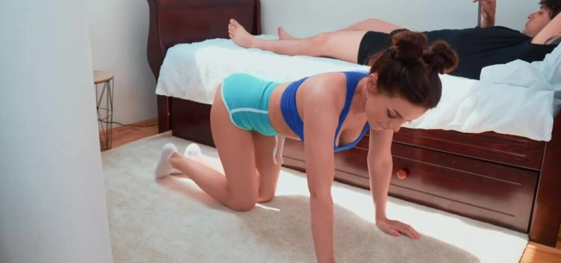 Step sister in yoga shorts seduced step brother