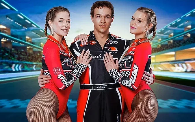 StepSiblings – River Lynn & Chloe Rose – Ready, Set, Fuck! Chloe & River’s Flag Girl Audition