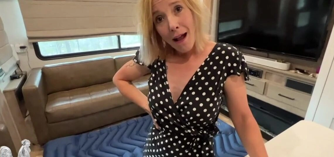 Stepsister When Teaching Stepmom Self Defense Goes Wrong - Shiny Cock Films