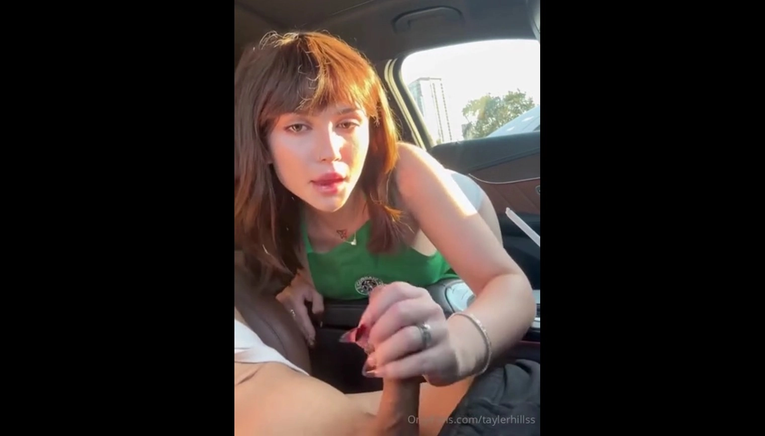 Tayler Hills Starbucks Waitress Fucks A Customer In Toilet